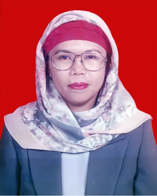 Dra.Rochayati Harmaen,M.Pd
