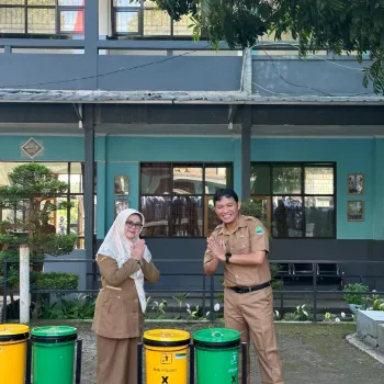 Penggantian Tong Sampah