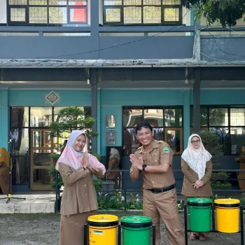 Penggantian Tong Sampah